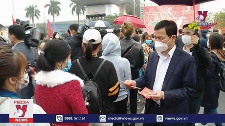 Đưa công nhân về quê ăn Tết