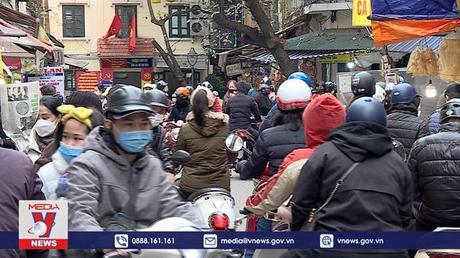 Chợ ẩm thực n﻿hộn nhịp ngày cuối năm