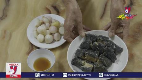 Bánh chưng gù đen của đồng bào ở Lào Cai