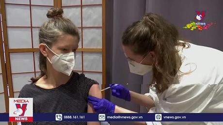 Mũi vaccine tăng cường giúp giảm nguy cơ nhiễm các biến thể mới