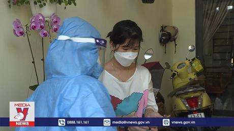 Những y bác sĩ điều trị F0 tại nhà