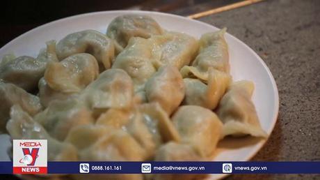 Trung Quốc làm bánh bao chiêu đãi du khách Thế Vận hội mùa Đông