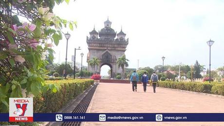 Lào giảm bớt thời gian cách ly với người nhập cảnh