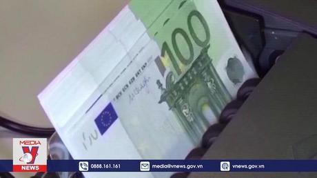ECB giữ nguyên chính sách tiền tệ  bất chấp lạm phát cao kỷ lục