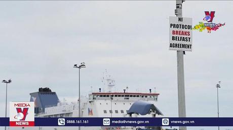 Bắc Ireland ra phán quyết duy trì kiểm soát hải quan với nông sản từ Anh