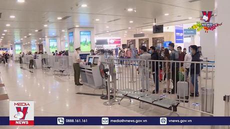 Giá vé máy bay Hà Nội - TP.HCM cao kỷ lục