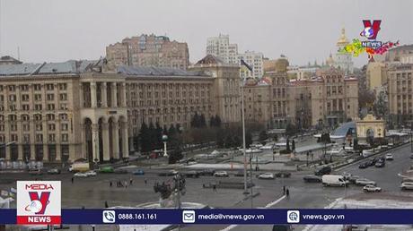 Fitch hạ bậc xếp hạng triển vọng nợ dài hạn của Ukraine