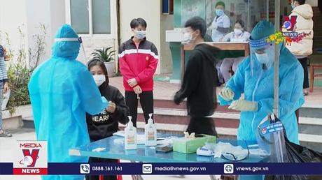 Tuyên Quang xét nghiệm Covid-19 cho toàn bộ học sinh trước khi đến trường 