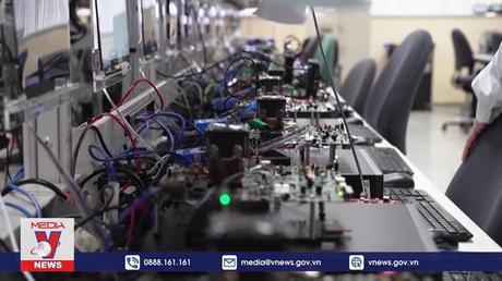 Ford giảm sản lượng ô tô do thiếu chất bán dẫn