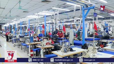 Đơn hàng dệt may tấp nập đầu năm