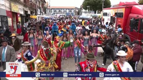 Rực rỡ lễ hội Carnival tại Bolivia