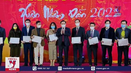 Chủ tịch Quốc hội gặp mặt đầu xuân