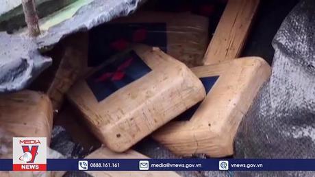 Colombia thu giữ tàu ngầm chở ma túy lớn