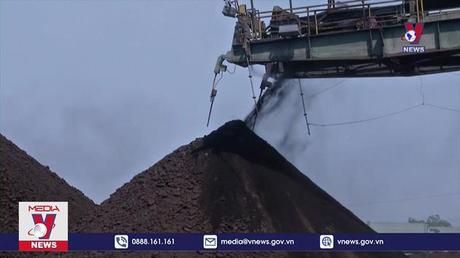 Căng thẳng tái diễn giữa EU và Ba Lan 