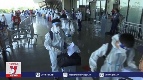 Philippines dỡ bỏ lệnh cấm du khách quốc tế