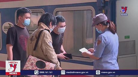 Học sinh, sinh viên được giảm 20% giá vé tàu