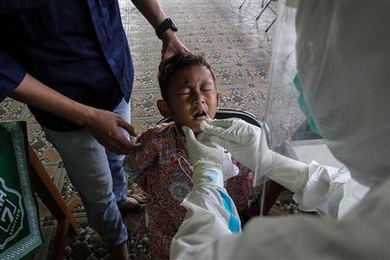 COVID-19 tới 6h sáng 11/2: Trên 9.500 người chết/24h; Thế giới vượt 5,8 triệu ca tử vong