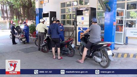 Giá xăng, dầu lên mức cao nhất trong 8 năm