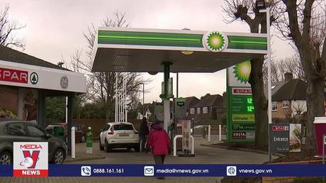 Các tài xế ở Anh đối diện giá nhiên liệu cao kỷ lục