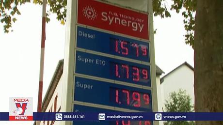 Các tập đoàn năng lượng gặp “bão” chỉ trích