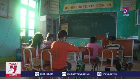 Trưởng bản hiến hàng nghìn mét đất để xây trường học