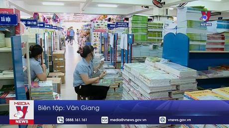 Duyệt danh mục sách giáo khoa lớp 7, lớp 10 