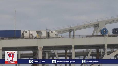 Khôi phục sản xuất sau khi thông cửa khẩu Canada-Mỹ