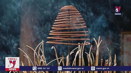 Đi chùa Rằm tháng giêng