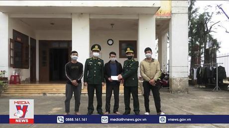 Cứu nạn 11 ngư dân bị nạn về bờ an toàn