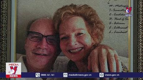 Người thổi hồn cho tranh gạo