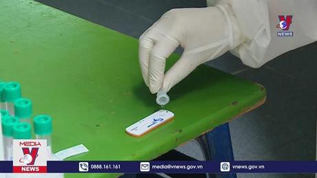 Đề nghị đưa kit test COVID-19 vào diện bình ổn giá