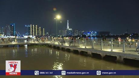 Công viên Bến Bạch Đằng - điểm hẹn giữa lòng thành phố