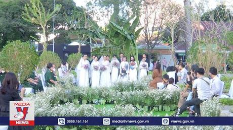 Đám cưới đặc biệt của 20 đôi uyên ương tuyến đầu chống dịch