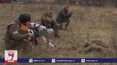 Tiếp tục các nỗ lực ngoại giao ngăn xung đột vũ trang Nga-Ukraine