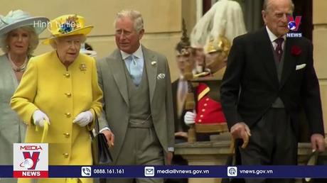 Nữ hoàng Anh mắc COVID-19 