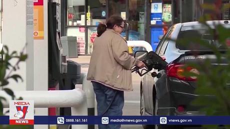 Giá dầu thế giới tăng mạnh khi căng thẳng về Ukraine leo thang