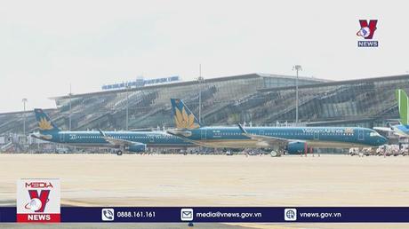 Hành khách cần theo dõi lịch bay thường xuyên