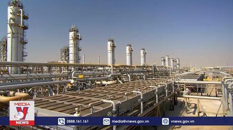 Giá dầu thế giới chạm ngưỡng cao nhất 7 năm