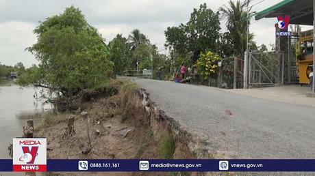 Sạt lở diễn biến phức tạp tại Tiền Giang