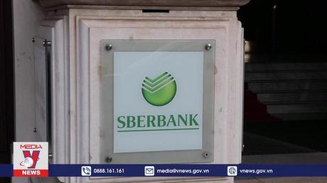 Ngành tài chính toàn cầu chật vật do cuộc khủng hoảng Ukraine