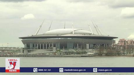 UEFA tước quyền đăng cai Champions League của Nga