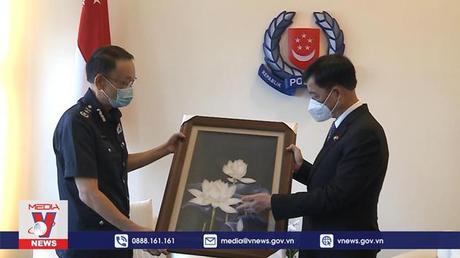 Đoàn đại biểu Bộ Công an làm việc tại Singapore