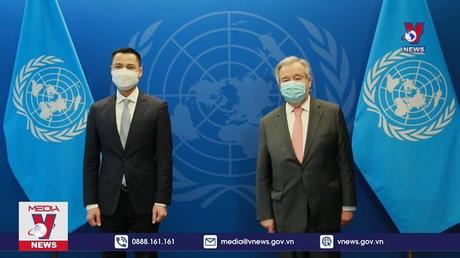 Trưởng Phái đoàn Việt Nam tại LHQ trình Thư ủy nhiệm