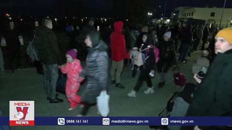 Nhiều nước cam kết viện trợ cho Ukraine