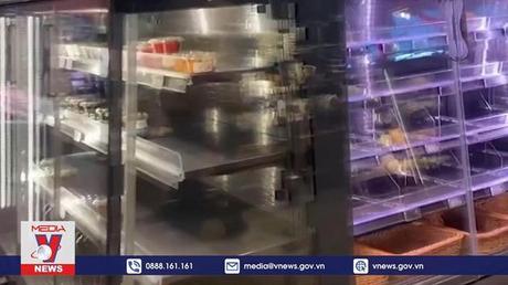 Siêu thị tại Kiev trống rỗng sau lệnh giới nghiêm