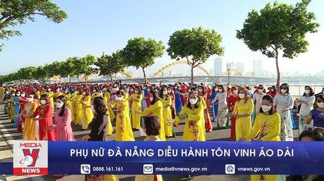 Phụ nữ Đà Nẵng diễu hành tôn vinh áo dài