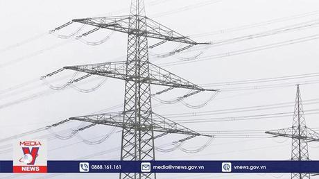 OPEC+ không đẩy nhanh kế hoạch tăng sản lượng
