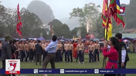 Cao Bằng đón nhận bằng di sản Lễ hội tranh đầu pháo