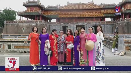 Huế miễn vé tham quan cho phụ nữ mặc áo dài