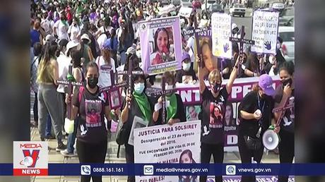 Hoạt động thúc đẩy quyền phụ nữ tại nhiều nơi trên thế giới